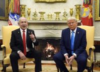 Στον Λευκό Οίκο υποδέχτηκε ο Ντόναλντ Τραμπ τον Μπενιαμίν Νετανιάχου