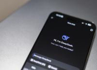 ΗΠΑ: Πρόταση νόμου για να αποκλειστεί η DeepSeek στις κυβερνητικές συσκευές