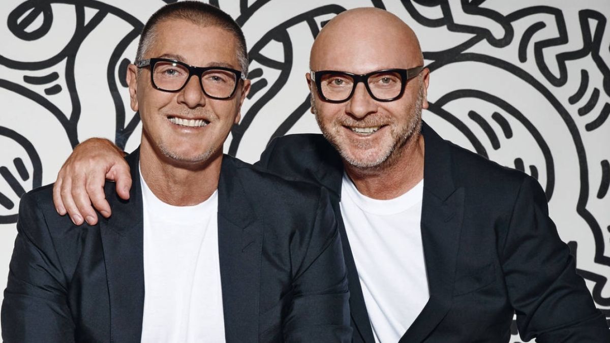 Το δίδυμο των Dolce & Gabbana παρουσιάζουν τέσσρις δεκαετίες υψηλής μόδας στην έκθεση «Du Coeur à La Main»