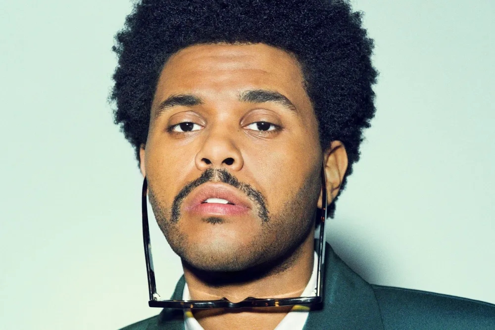 The Weeknd: Πέμπτη φορά στην κορυφή του Billboard 200 με το άλμπουμ «Hurry Up Tomorrow»