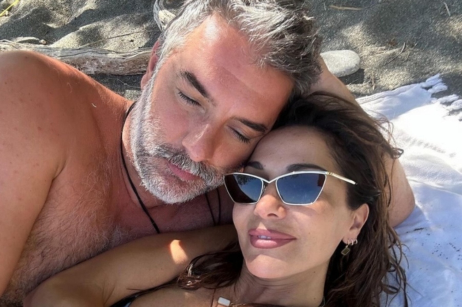 Βανδή Μπισμπίκης: “Λιώνουν” από έρωτα-H τρυφερή φωτογραφία ανήμερα του Αγίου Βαλεντίνου