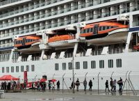 Κρουαζιερόπλοιο με 893 επιβάτες έδεσε στη Σούδα αντί για τη Σαντορίνη