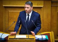 ΠΑΣΟΚ: Εν αναμονή πορισμάτων για την πρόταση δυσπιστίας