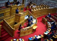 Αντιπολίτευση: “Εμφύλιος” για την πρόταση μομφής