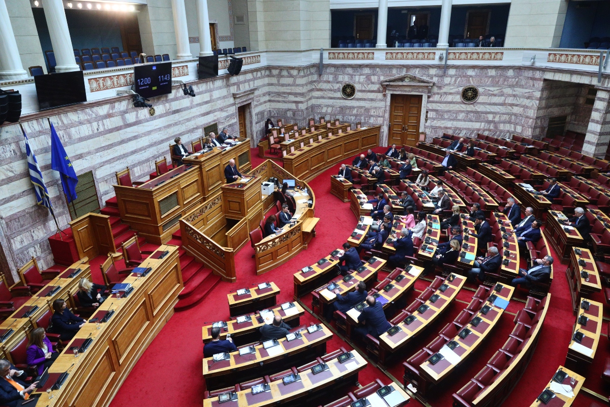 Εβδομάδα προανακριτικής και ανασχηματισμού