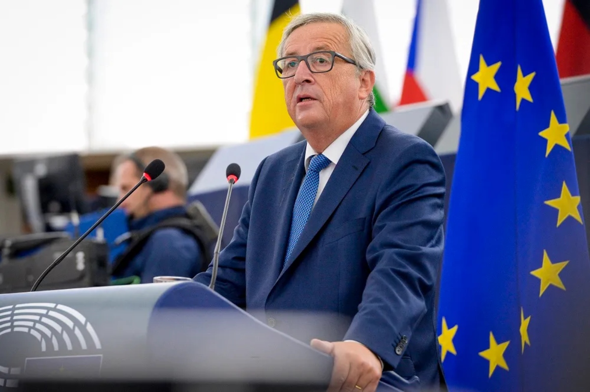 Γιούνκερ: Η Ουκρανία δεν είναι έτοιμη να ενταχθεί στο ΝΑΤΟ ή στην ΕΕ