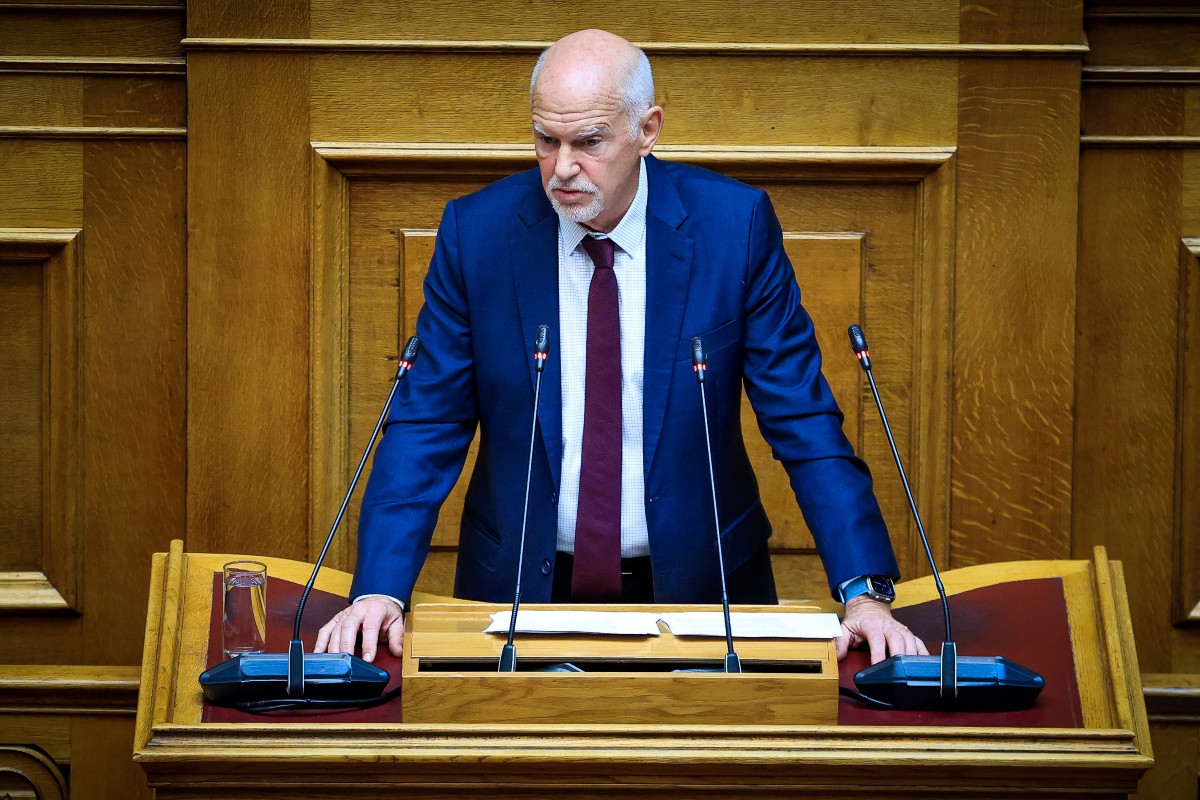 Παπανδρέου: «Δεν θα άλλαζα τη στρατηγική επιλογή του Μνημονίου»