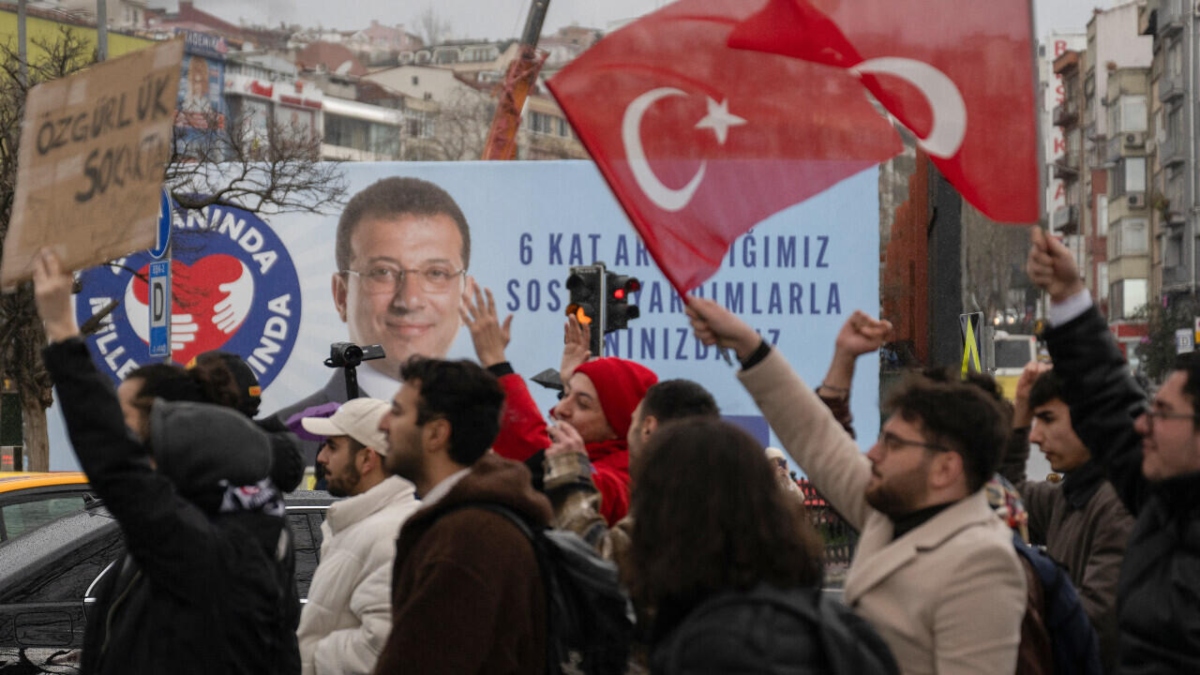 Η Τουρκία που αντιστέκεται, ο Ερντογάν που επιμένει
