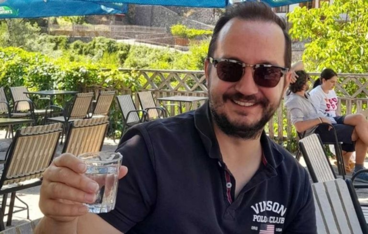 Ο ιατρικός φάκελος του Βασίλη Καλογήρου: Τα φάρμακα για την καρδιά και για ψυχική νόσο