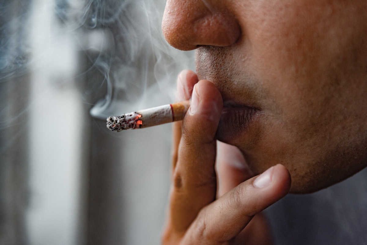 Τα αποτσίγαρα εντείνουν την αντίσταση στα αντιβιοτικά