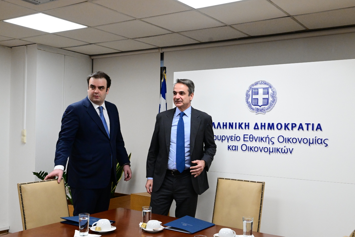 Μητσοτάκης: Στο υπουργείο Οικονομικών, συναντάται με τον Κυριάκο Πιερρακάκη