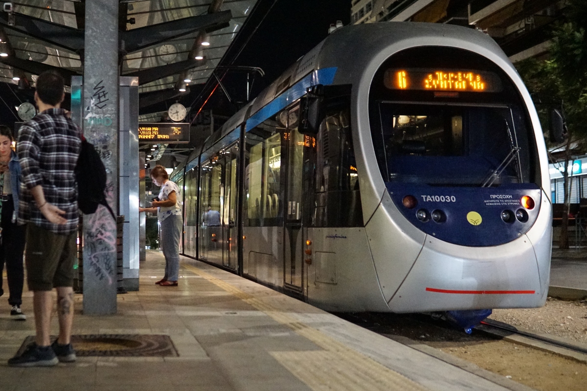 Οι κυκλοφοριακές ρυθμίσεις σε Μετρό και Τραμ, τη Δευτέρα και την Τρίτη, λόγω παρελάσεων