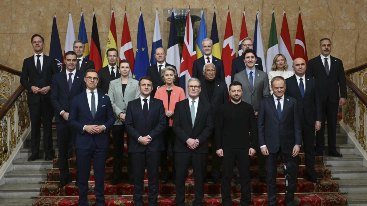 Έκτακτη Σύνοδος Κορυφής: Η ατζέντα, τα “αγκάθια” και η παρουσία Ζελένσκι