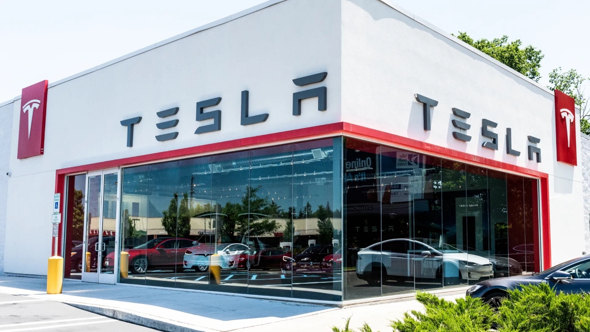 Tesla: Βουτιά 76% των πωλήσεων στη Γερμανία μετά τις παρεμβάσεις Μασκ