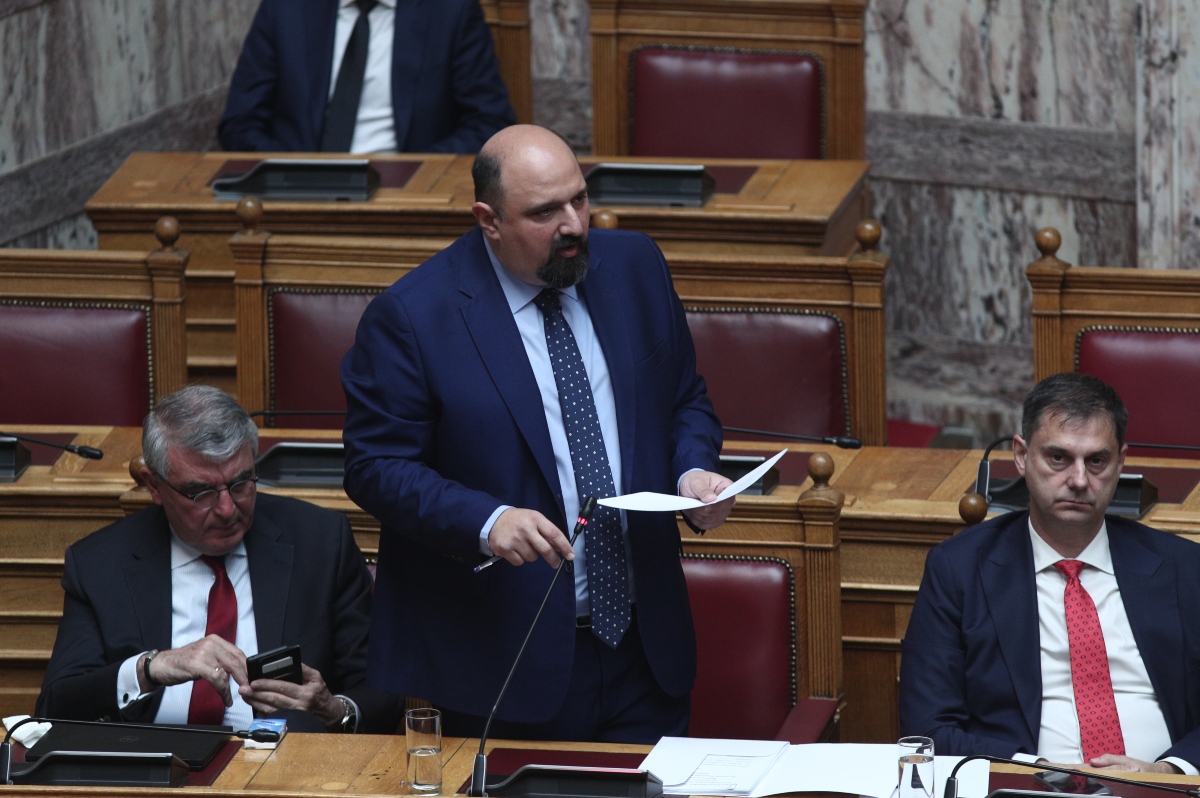 Με 277 «ναι» πέρασε η σύσταση της Προανακριτικής για Τριαντόπουλο