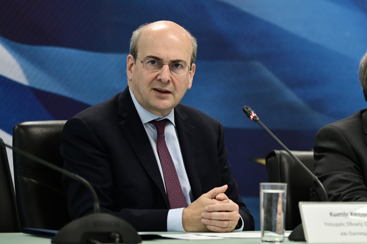 Hatzidakis: Tax cuts for the middle class and dutiful taxpayers in September
