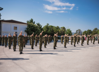 Εκτός Ενόπλων Δυνάμεων όσοι αξιωματικοί και υπαξιωματικοί έχουν συμπληρώσει 35 έτη υπηρεσίας Εκτός Ενόπλων Δυνάμεων όσοι αξιωματικοί και υπαξιωματικοί έχουν συμπληρώσει 35 έτη υπηρεσίας