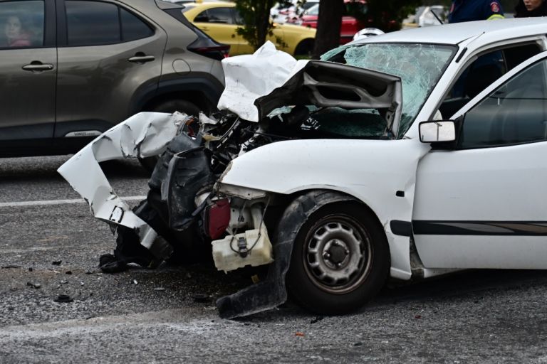 Κατεχάκη: Ξεκληρίστηκε οικογένεια στην άσφαλτο – Νεκροί πατέρας, μητέρα και γιος