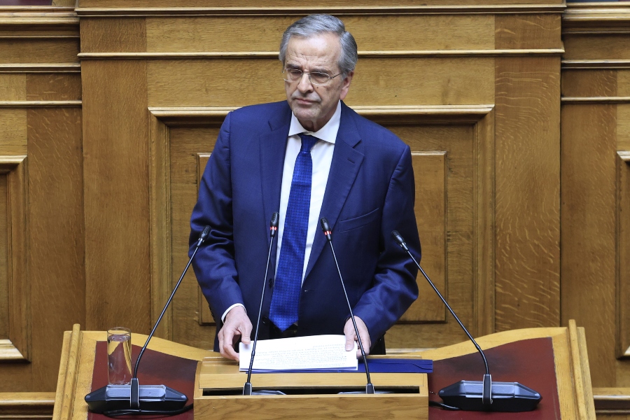 Αντώνης Σαμαράς: «Θα απέχω από την ψηφοφορία για την πρόταση δυσπιστίας»