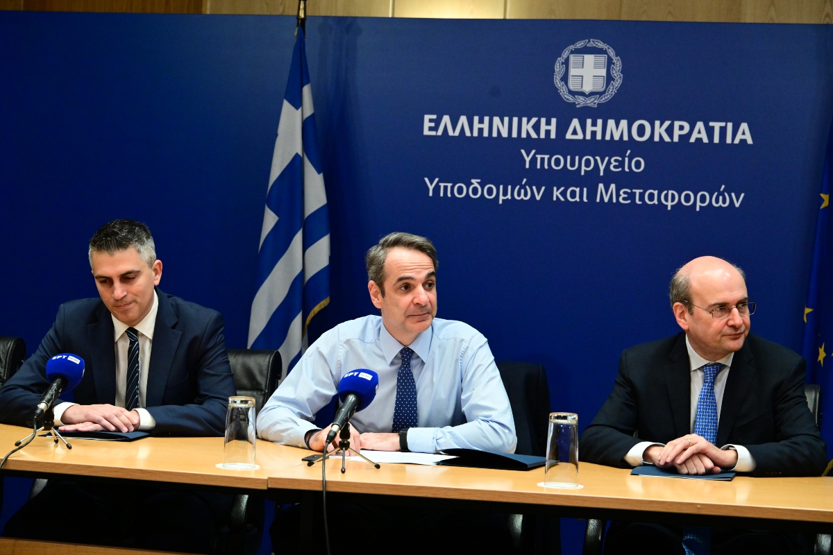 Στο υπουργείο Υποδομών ο Μητσοτάκης – Πρόκειται για τη δεύτερη επίσκεψη του πρωθυπουργού
