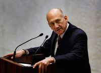 Ο Όλμερτ προτρέπει το Ισραήλ να ανοίξει διάλογο με τον Σαράα Ο Όλμερτ προτρέπει το Ισραήλ να ανοίξει διάλογο με τον Σαράα