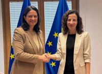 Κεραμέως στο Συμβούλιο Υπουργών Εργασίας ΕΕ: Δουλειές για όλους, όχι εξάρτηση από επιδόματα