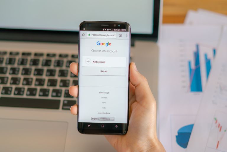 Νέα εποχή στην Google: Τι είναι το AI Overview που εφαρμόζεται και στην Ελλάδα;