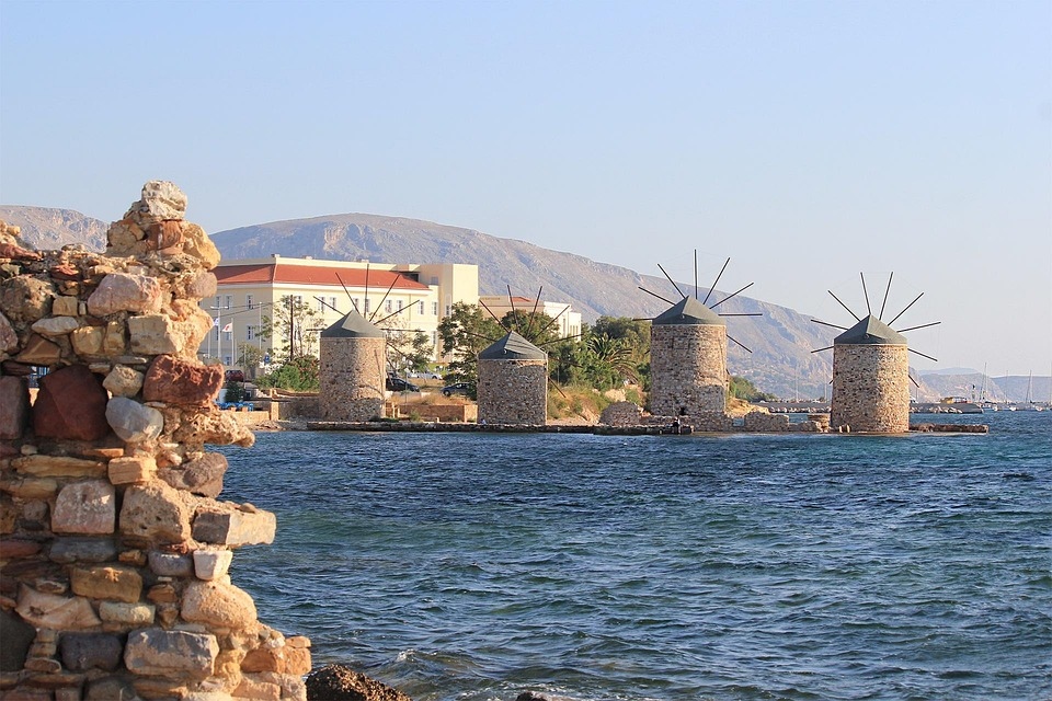 Turkish tourists flocking to the islands for the weekend