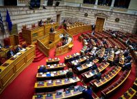 Απόψε η ψηφοφορία για την πρόταση δυσπιστίας Απόψε η ψηφοφορία για την πρόταση δυσπιστίας