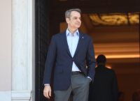 Μητσοτάκης: Διέξοδο σε αλλαγή ατζέντας