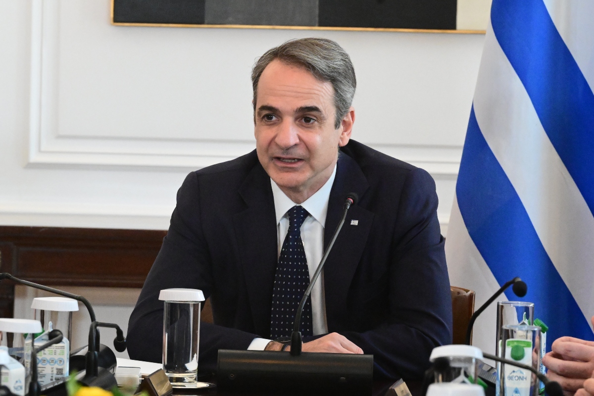 Κυβέρνηση: Επιμονή στον κεντρώο προσανατολισμό