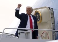 Τραμπ για τα ευρωπαϊκά αντίμετρα στους δασμούς: «Φυσικά θα απαντήσω»