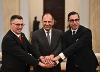 Τι κρύβεται πίσω από το σχέδιο της Αθήνας να βάλει ξανά τις ΗΠΑ στο παιχνίδι της τριμερούς με Κύπρο-Ισραήλ