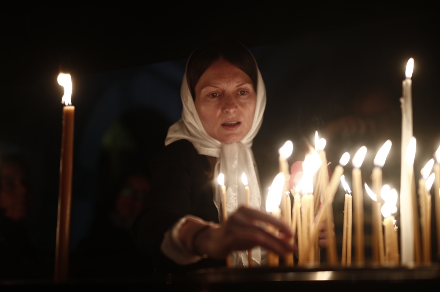 Orthodox Easter: The Ceremony of the Holy Fire-Holy Fire to arrive from Jerusalem on Saturday