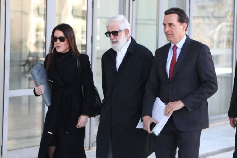 Δίκη Φιλιππίδη: «Ποτέ δεν τον είδα να μιλάει άσχημα ή να είναι βίαιος» – «Δεν είναι βιαστής, τέλος»