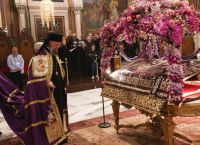 Μητρόπολη Αθηνών: Σε κλίμα κατάνυξης το προσκύνημα του Επιταφίου [pics]