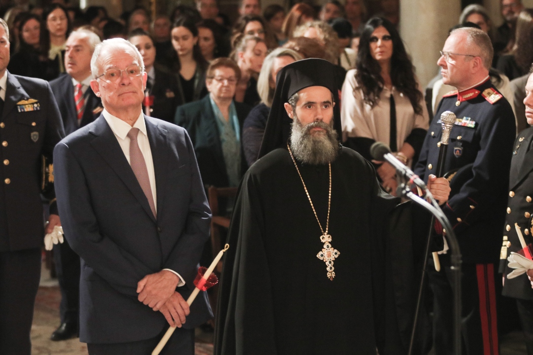 Μήνυμα Τασούλα για την Ανάσταση: «Γιορτάζουμε τη νίκη της ζωής, του φωτός, της ελπίδας»