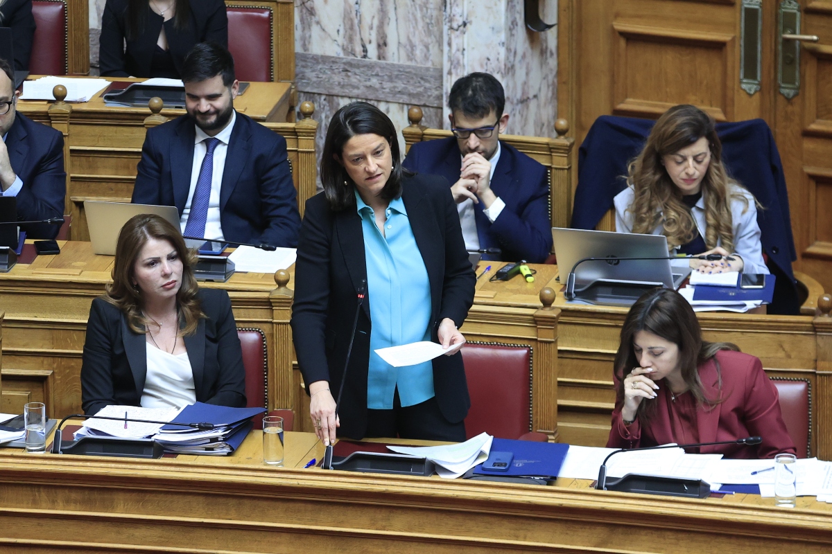 Κεραμέως: Οι αυξήσεις δόθηκαν στο υπουργείο Άμυνας, γιατί υπάρχει σημαντική εκροή από τις στρατιωτικές σχολές
