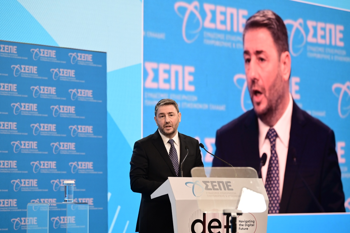 ΠΑΣΟΚ: “Παραφωνίες” και κρίση χωρίς τέλος