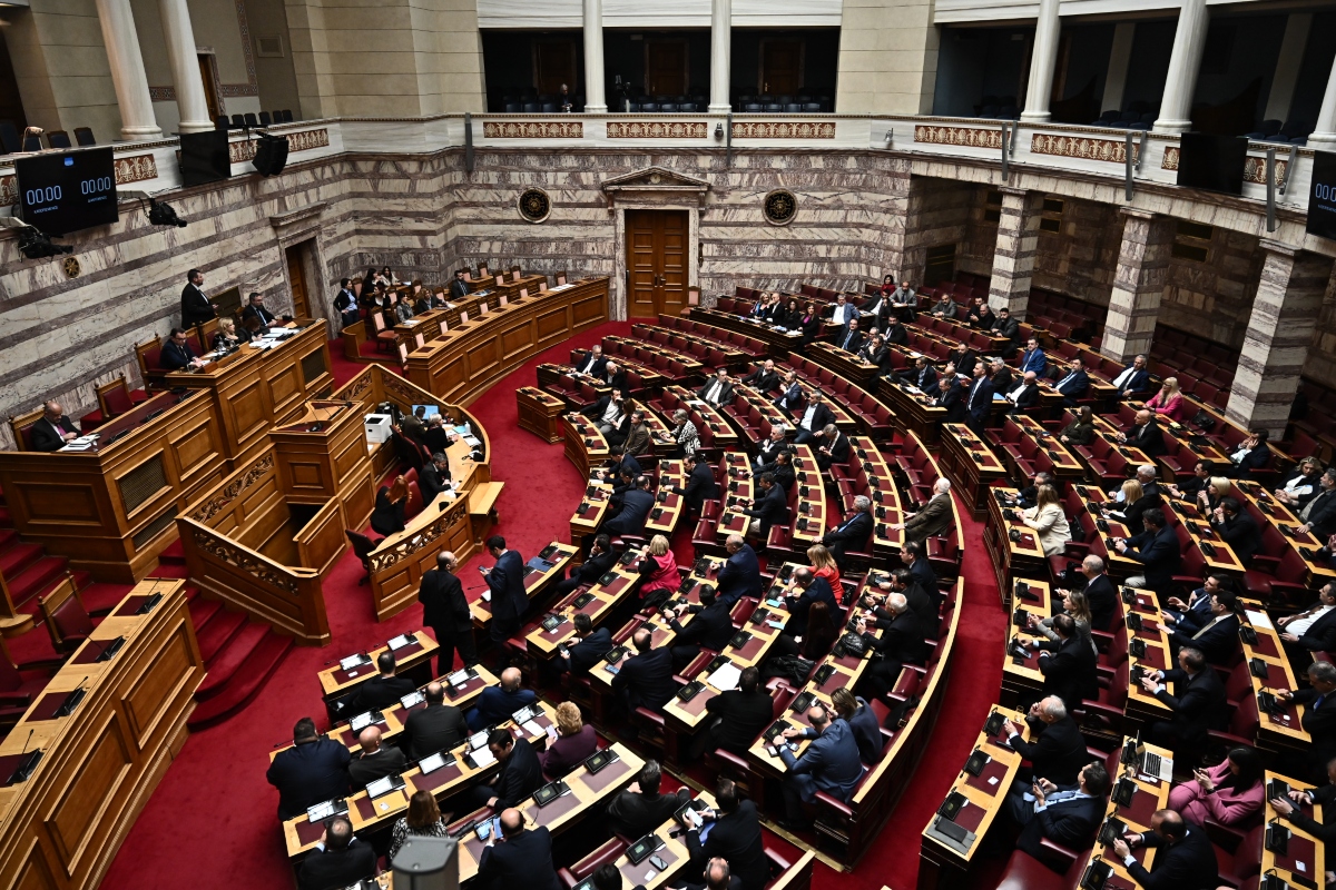 Σήμερα “κληρώνει” στη Βουλή για παραπομπή Τριαντόπουλου