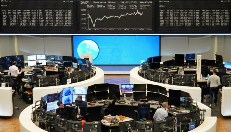 Σε ανοδική τροχιά τα ευρωπαϊκά χρηματιστήρια με επίκεντρο τις εξελίξεις στους δασμούς