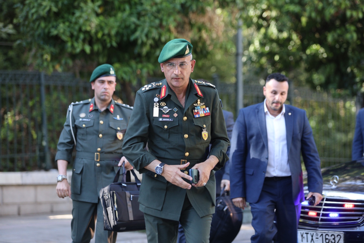 Προκαλεί η Άγκυρα: Τουρκική οργή για την παρουσία του αρχηγού ΓΕΕΘΑ σε Φαρμακονήσι και Ψέριμο