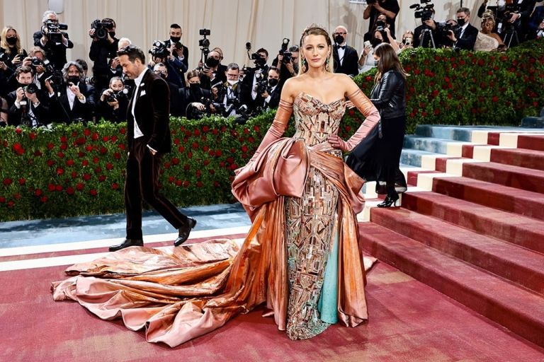 Met Gala 2025: Όλα όσα πρέπει να γνωρίζετε για τη μεγάλη βραδιά της μόδας