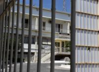Οκτώ κρατούμενοι απείλησαν υπάλληλο του Κορυδαλλού, λέει η αστυνομία για το περιστατικό στις φυλακές Οκτώ κρατούμενοι απείλησαν υπάλληλο του Κορυδαλλού, λέει η αστυνομία για το περιστατικό στις φυλακές