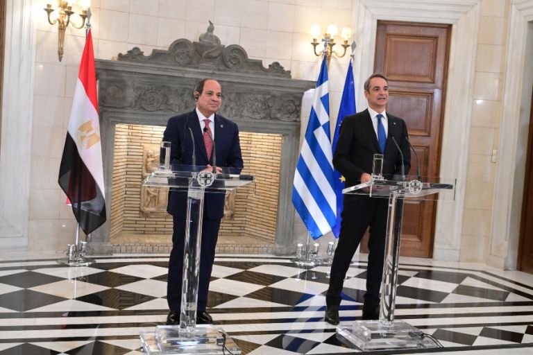 Greece and Egypt signed a “strategic partnership” agreement in Athens