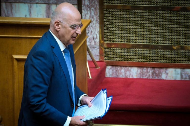 Δένδιας σε Ανδρουλάκη: Κανείς δεν νομιμοποιείται να διαπραγματευτεί για κυριαρχικά δικαιώματα της χώρας