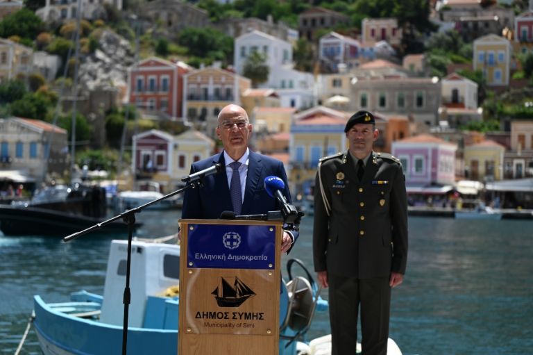 Dendias underlines islands’ maritime rights