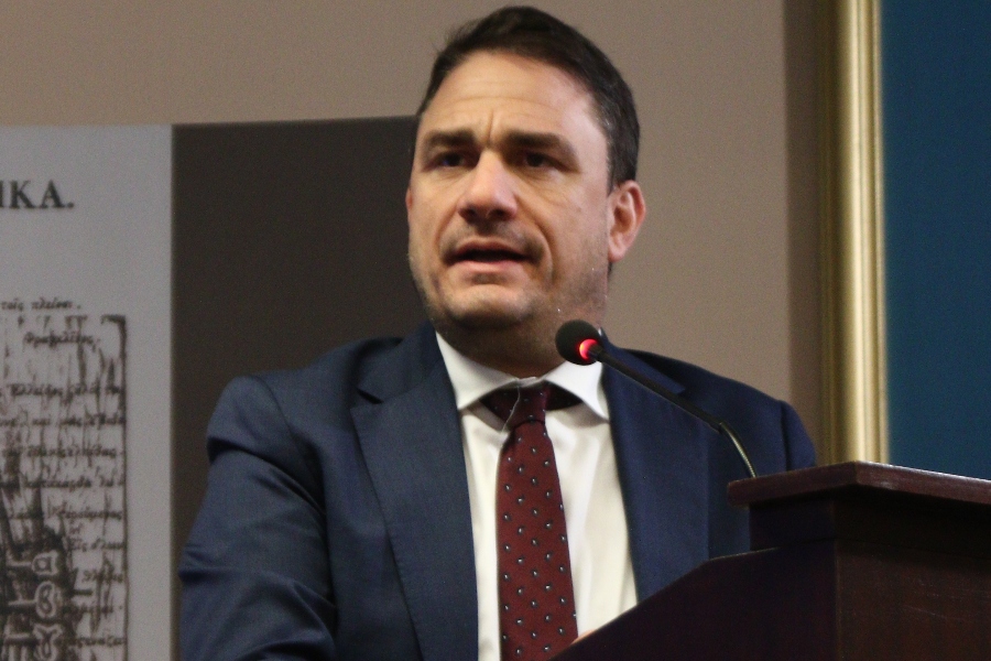 Τσουκαλάς: «Θα ζητήσει η κυβέρνηση συγνώμη από τους καταναλωτές; Θα απολογηθούν στην κοινωνία;»