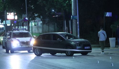 Απόπειρα δολοφονίας στα Άνω Λιόσια: «Γάζωσαν» με καλάσνικοφ πολυτελές ΙΧ – Γλίτωσε «κεφάλι» της Greek Mafia