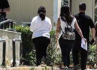 Ελεύθερη με περιοριστικούς όρους η 38χρονη «PR» που κατηγορείται για ταξιδιωτικές απάτες Ελεύθερη με περιοριστικούς όρους η 38χρονη «PR» που κατηγορείται για ταξιδιωτικές απάτες